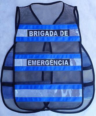 < img src="imagem.jpg" alt="imagem de colete refletivo para brigada de emergência">